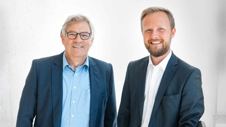 Ulrich Burkart (links) und Dominik Bröllochs koordinieren künftig die neue Nachhaltigkeitsabteilung „Sustainable Solutions“.