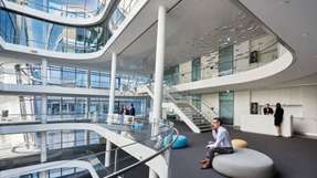 Siemens-Mitarbeiter sollen künftig zwischen Homeoffice und Co-Working-Büro wählen können.