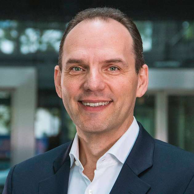 „Mit unserer Sourcing Platform organisieren wir den E-Commerce-Vertrieb für Hersteller, Distributoren und Händler, damit sie sich voll und ganz auf ihre Stärken konzentrieren können“, sagt Ralf Bühler, CSO B2B bei Conrad Electronic.