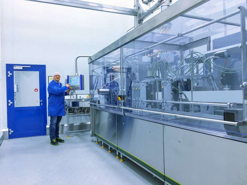 SachetAnlage kann drei Portionen Pulver gleichzeitig abfüllen