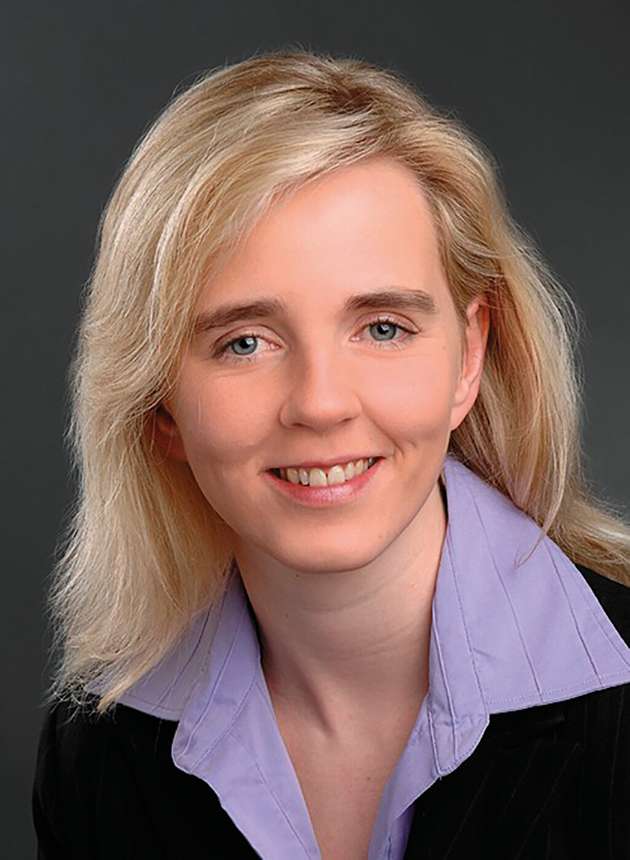 Dr. Christine Schweder, Branchenmanagerin, Labom: Hygienic Design ist zwar in der Anschaffung etwas kostenintensiver, langfristig sind aber Einsparungen zu erwarten. Anlagen mit gut zu reinigenden Komponenten können schneller und vor allem im CIP-Verfahren gereinigt werden. Das spart Personalkosten und verkürzt die Rüstzeit. Aufgrund des hohen Kostendrucks in der Lebensmittelbranche müssen Stillstandzeiten minimiert werden. Bedenkt man, dass nur eine Verunreinigung eines Produkts aufgrund mangelnder Hygiene für Unternehmen schwerwiegende wirtschaftliche Folgen vom Imageverlust bis hin zur Insolvenz haben kann, so wird die Notwendigkeit vom Hygienic Design deutlich. Bei vorausschauender Planung muss eine hygienische Anlage nicht unbedingt teurer sein. Die Anbieter haben sich auf die Anforderungen der Branche eingestellt und bieten zahlreiche hygienische Komponenten an. Der Mehrpreis amortisiert sich über die Laufzeit.