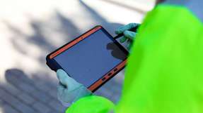 Digitales Werkzeug für den mobilen Arbeiter: Das neue Ex-geschützte Tablet unterstützt flüssige Abläufe im Feld.