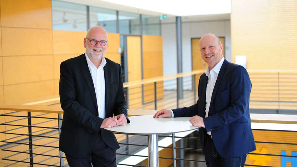 Die Herma-Geschäftsführer Dr. Thomas Baumgärtner (links) und Sven Schneller: „Mit diesem Schritt sind wir in unserer Branche wahrscheinlich der Pionier auf diesem Gebiet.“