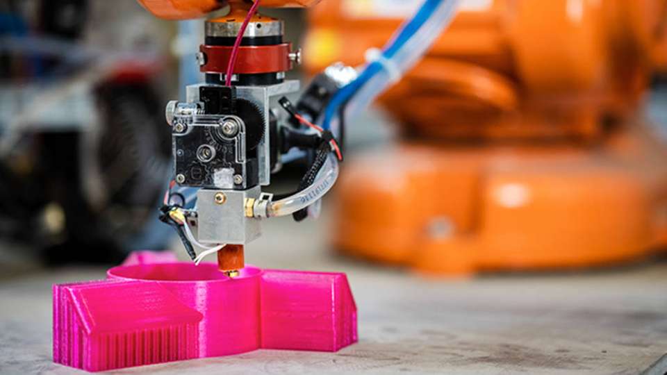 Der neuartige Druckkopf des Labors für Fertigungssysteme der TH Köln kann auf alle marktüblichen Industrieroboter installiert werden.