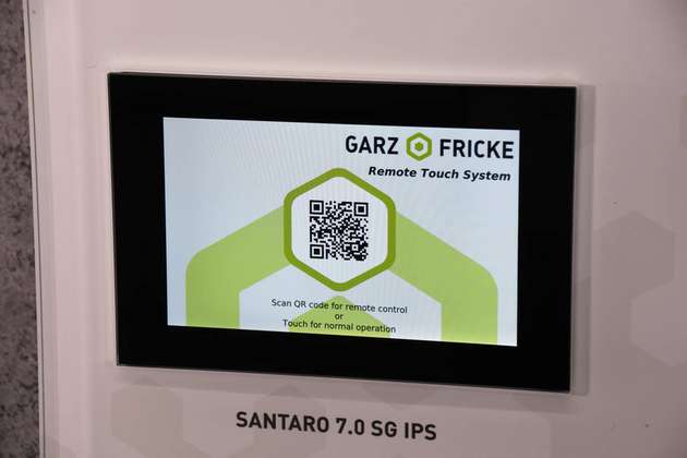 Die Verbindung zum Display kann der Nutzer über einen QR-Code herstellen; eine separate App ist nicht notwendig.