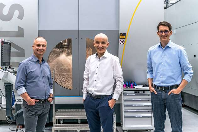Für ihr Projekt „EUV-Lithographie – Neues Licht für das digitale Zeitalter“ erhielten die drei Experten stellvertretend für tausende EUV-Entwickler den Deutschen Zukunftspreis 2020.