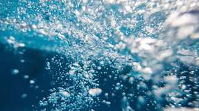 Wasser kommt in vielen Bereichen der Prozessindustrie zum Einsatz. Um seine Qualität zu gewährleisten, braucht es passende Aufbereitungstechnologien.