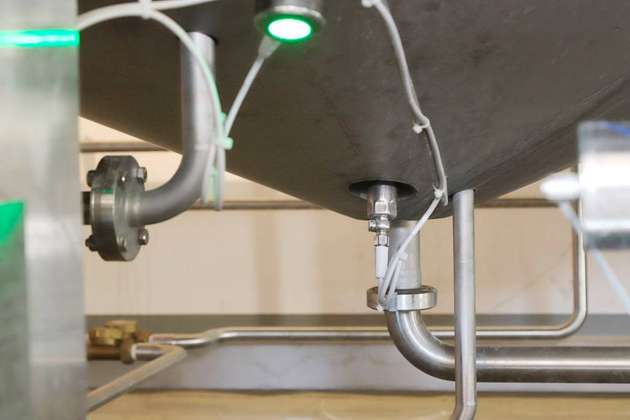 Ein Drucksensor übernimmt die hydrostatische Füllstandsmessung im Tank.