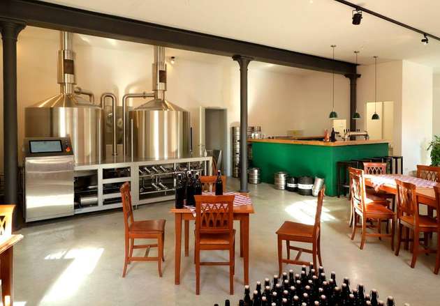 Die Anlage der Olchinger Braumanufaktur produziert derzeit vier Biersorten für den Ausschank vor Ort und für Märkte in der Umgebung.