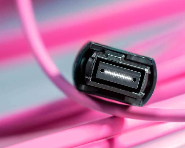 Für diverse 400G-Applikationen wurde das  PreConnect-Sedecim-Verkabelungssystem entwickelt.