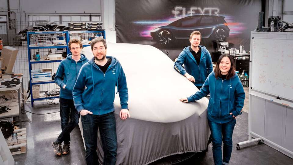 Wollen mit dem „Elexir Zero“ das Autofahren revolutionieren (von links): Daniel Frassinelli, Stefan Nürnberger, Sebastian Leber und Soheyon Park.