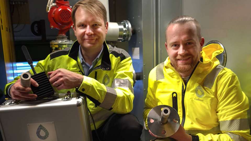 Stellen den Echtzeit-Flüssigkeitsanalysator Collo vor: Mikko Tielinen (links), Head of Sales bei ColloidTek, und Matti Järveläinen, CEO und Gründer von ColloidTek.