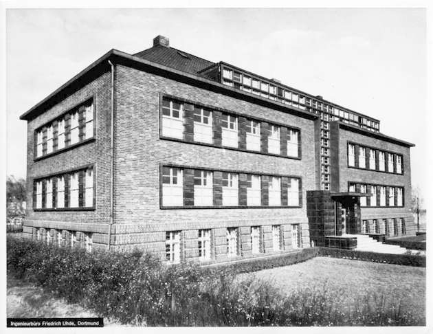 Das Dortmunder Verwaltungsgebäude von Uhde ist heute noch in Betrieb.