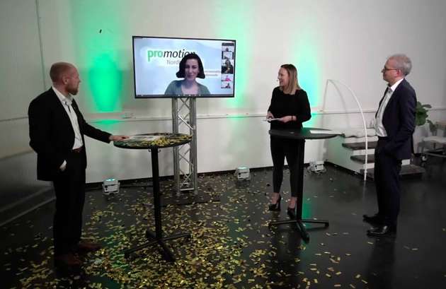 Waren beim live gestreamten Event in der Neuen Denkerei in Kassel anwesend (von links): Stefan Merwar (Leiter Marketing und Kommunikation bei Sera), Leya Bilgic (Shards), Steffi Schürmann (Neue Denkerei) und Tarek Al-Wazir (Wirtschaftsminister Hessen).