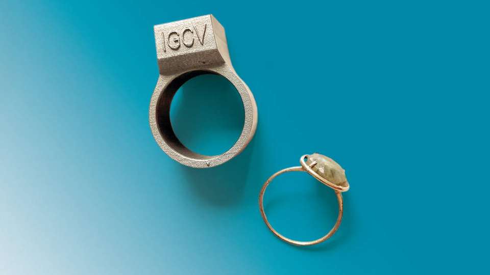 Der smarte Ring mit integrierter Elektronik verfügt über einen nicht einsehbaren RFID-Chip.