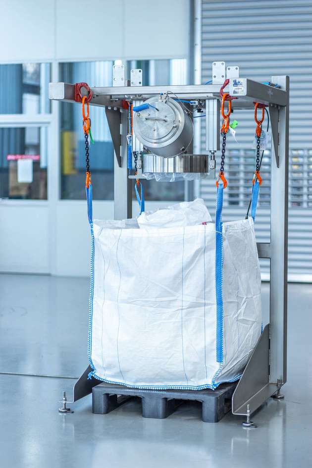 Eine Besonderheit des SmartCon-Systems ist die optionale Dichtigkeitsprüfung, mit der Beschädigungen am Folienliner des eingespannten Big Bags detektiert werden können.
