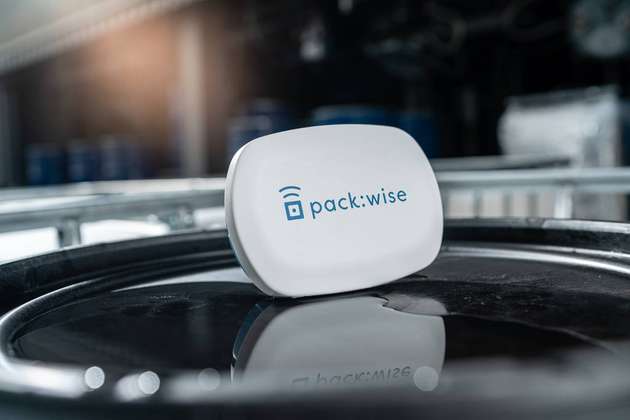 Die Packwise Smart Cap ist ein mit Sensoren gespicktes Gerät, das IBCs in IIoT-Netzwerke einbindet.