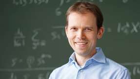 Will mit seinem Team das anwendungsnahe Quantencomputing vorantreiben: Junior-Professor Martin Kliesch.