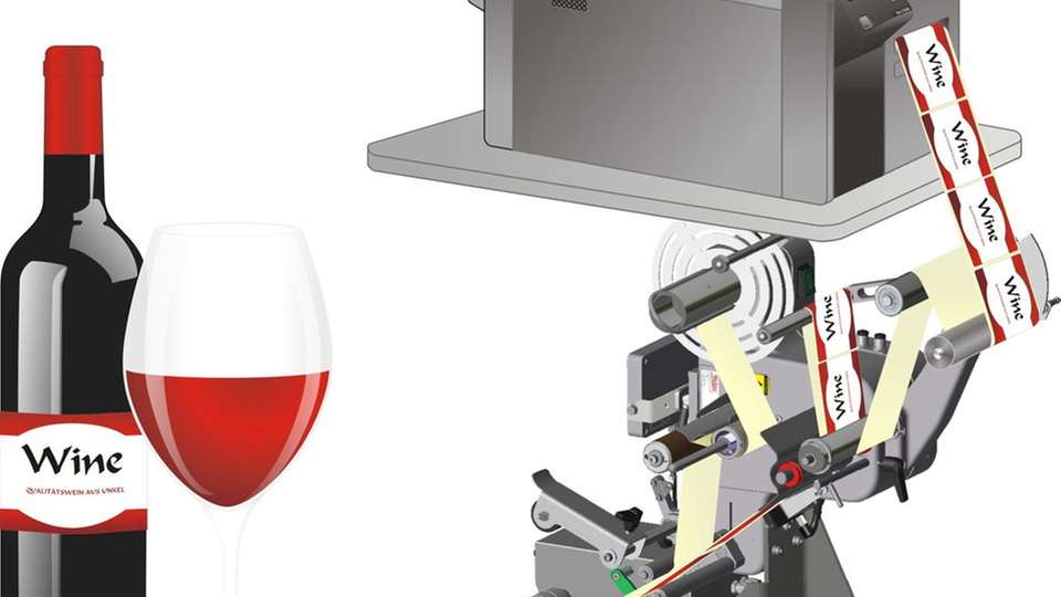 Brillante Farbetiketten, auch individuell für einzelne Produkte, bringen Etikettieranlagen oder Etikettenspender auf  Weinflaschen auf.