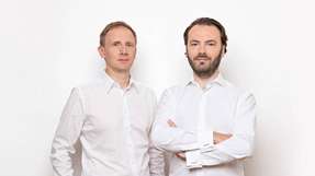 Werden mit ihrer Firma vollständig Teil von Endress+Hauser: SensAction-Vorstand Michael Münch (links) und -Vorstandsvorsitzender Stefan Rothballer.