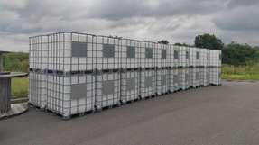 Der Kreis Ahrweiler hat zum Wiederaufbau 40 IBCs aus Bad Oeynhausen erhalten.