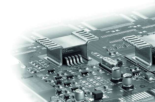Wärmetechnisch optimal ausgelegte Kühlkörpergeometrien als Blechbiegeteil, ermöglichen eine effiziente Entwärmung von auf der Leiterkarte verlöteten D-PAK-Bauteilen.