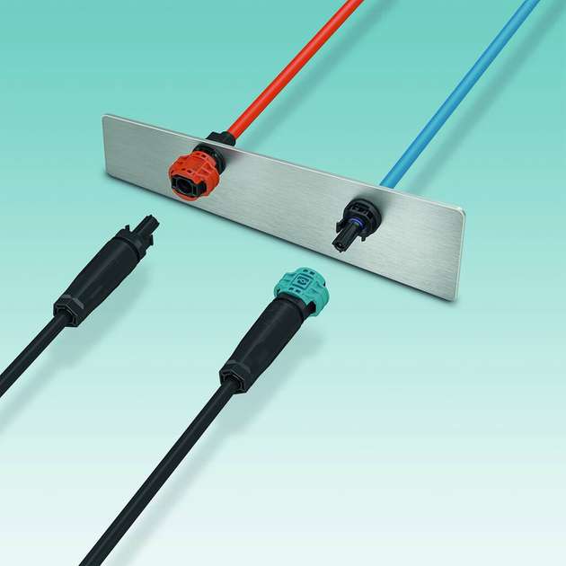 Optimierte Technik für den Einsatz an Hybridwechselrichtern: Die farbigen, mechanisch kodierten Steckverbinder unterscheiden sich deutlich von gängigen PV-Steckverbindern.