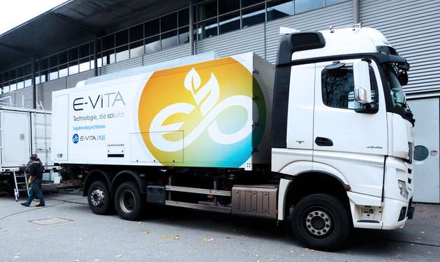 Mit der Anlagentechnik von E-Vita lässt sich Saatgut umweltfreundlich und chemiefrei vor Ort behandeln.