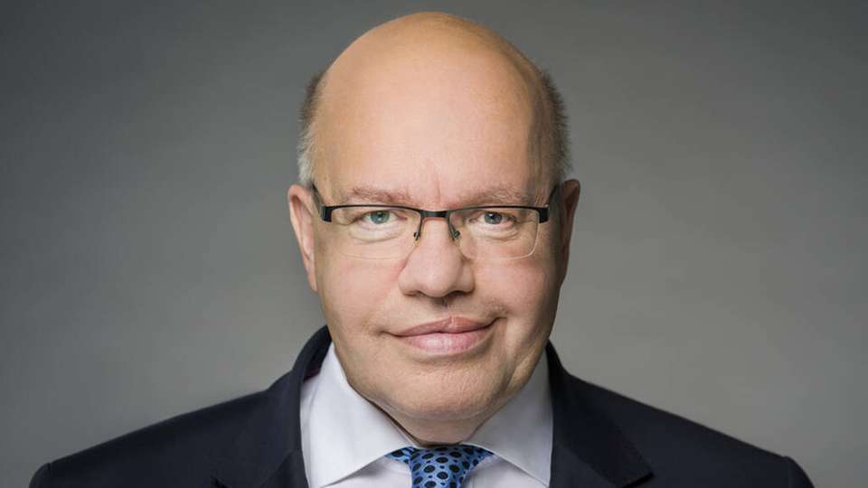 „Über acht Milliarden Euro für 62 Wasserstoffprojekte“ – Peter Altmaier, Bundesminister für Wirtschaft und Energie, zieht eine positive Zwischenbilanz zur Nationalen Wasserstoffstrategie.