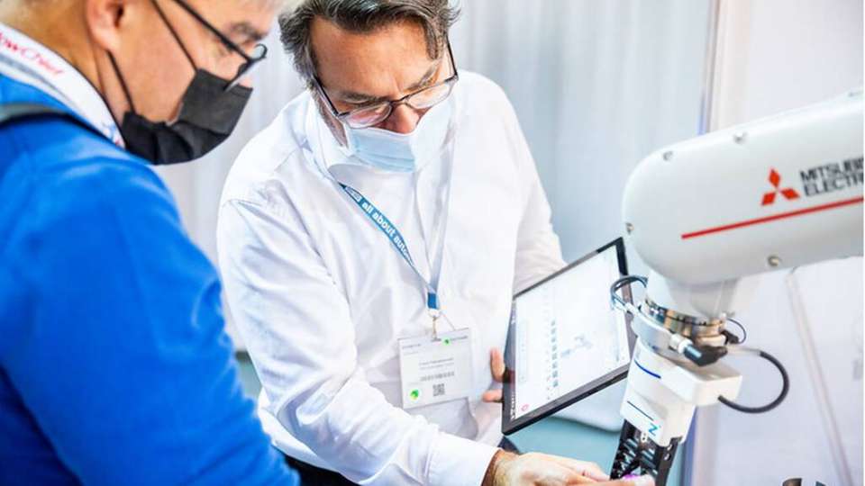 Auf der all about automation wird kompetent über die aktuellen Anforderungen an Automatisierungslösungen gesprochen.