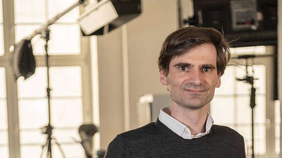 „Die Segel setzen in Richtung Zukunft“ Ronnie Vuine, Gründer und CEO Micropsi Industries: „Wie geht man KI strategisch an? Es gibt eine dritte Möglichkeit, neben leichtsinnigem Achselzucken und hysterischem Mahnen...“