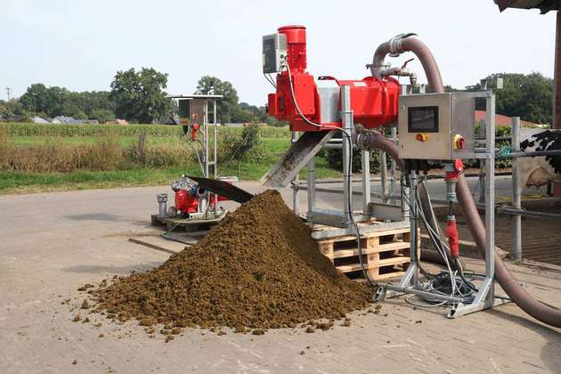 Der Pressschneckenseparator von Vogelsang erreicht einen Trockensubstanz-Gehalt im Feststoffanteil von bis zu 40 Prozent.