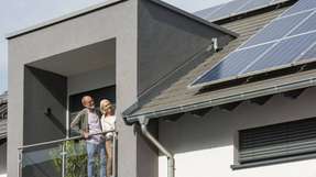 Auch über die Bundesförderung für effiziente Gebäude (BEG) kann man sich eine Photovoltaikanlage fördern lassen.