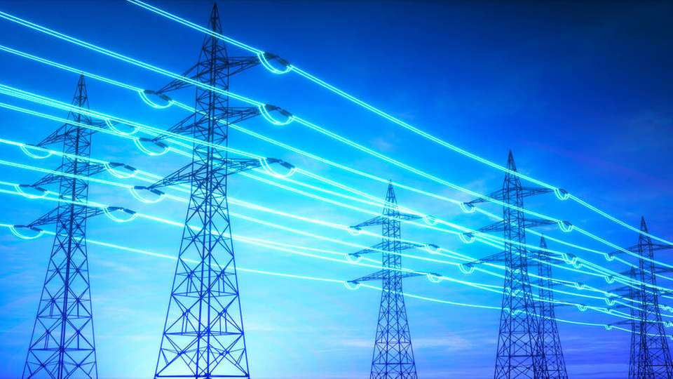 Der Stromverbrauch wird in Zukunft nach wie vor zunehmen. Damit die emissionsreichen Importe parallel nicht auch zunehmen, ist ein diversifizierter Zubau von erneuerbaren Energien notwendig.