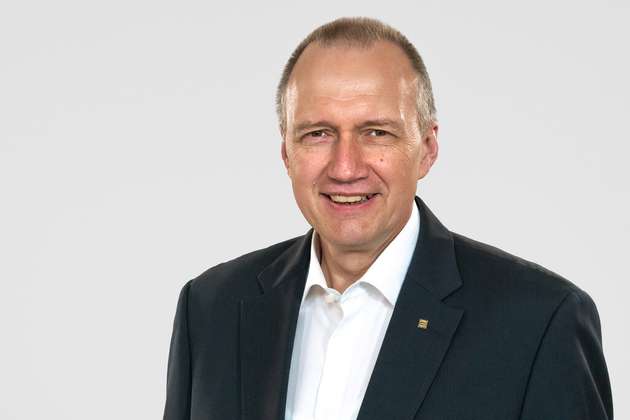 Norbert Gemmeke ist Managing Director bei Harting Electric.