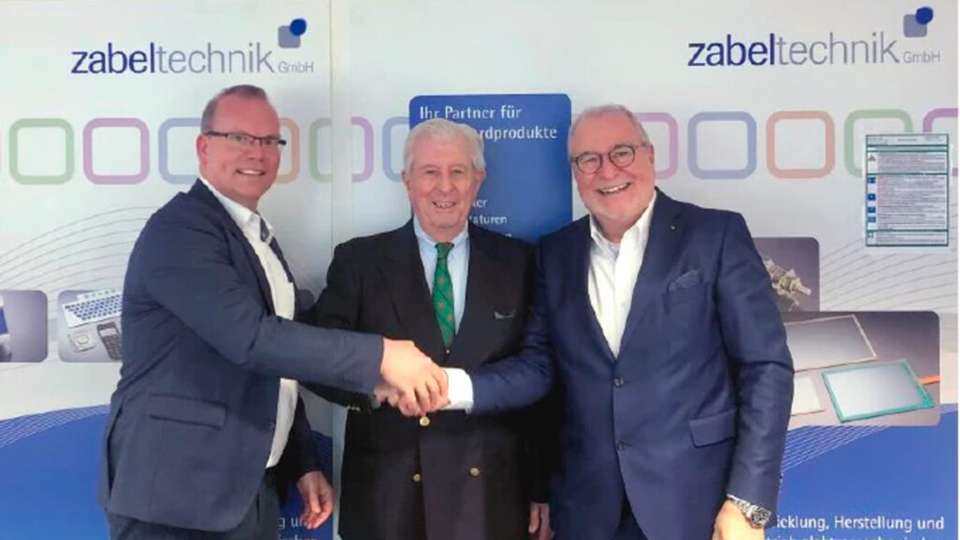 Von links: Markus Kordel, COO der CiS-Gruppe; Klaus Zabel, Inhaber von Zabel Technik und Peter M. Wöllner, Inhaber der CiS-Gruppe