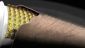 Künstliche elektronische Haut (E-Skin): Hochintegrierte flexible mikroelektronische 3D-Sensorik nimmt Bewegung von Härchen auf künstlicher Haut wahr.