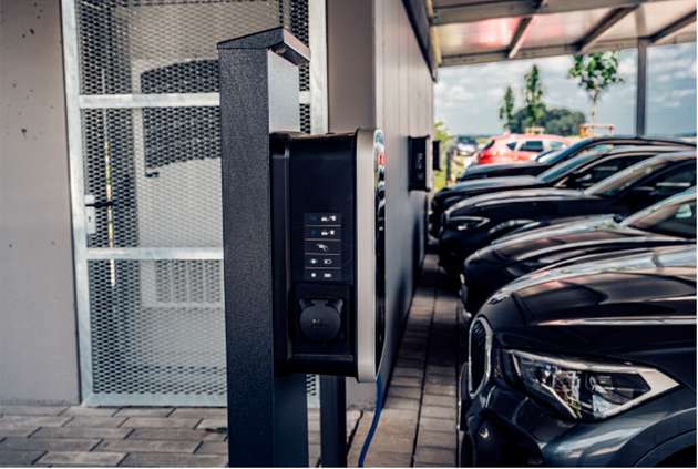 Ladeinfrastruktur für Elektromobilität bei Zimmermann PV-Stahlbau in Oberessendorf