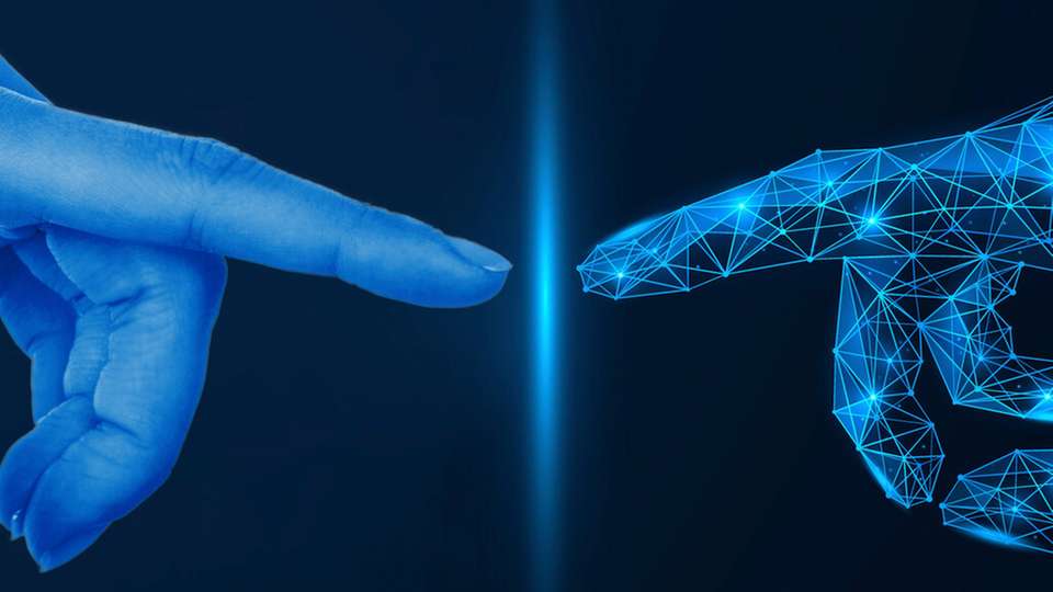 Die Kombination eines in die Luft projizierten, virtuellen Bildes mit einem berührungslos arbeitenden Touch-Sensor bietet ein großes Potenzial, wenn es um die Vermeidung der Übertragung von Viren und Bakterien durch direkten Kontakt geht.