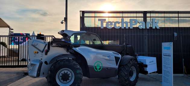 Bosch Rexroth elektrifiziert mobile Arbeitsmaschinen wie Bagger, Gabelstapler oder Traktoren.