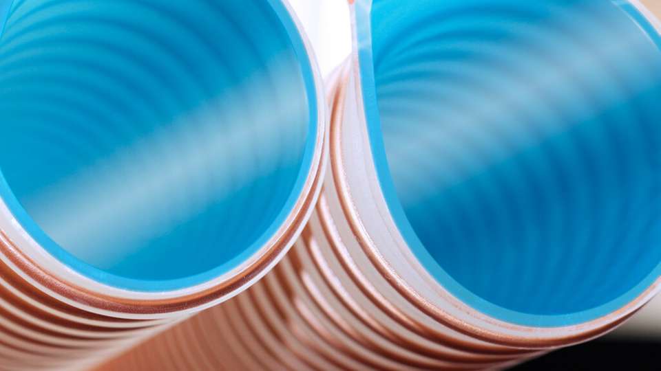 Die neuen Industrieschläuche sind sowohl thermoplastisch als auch chemikalienbeständig.