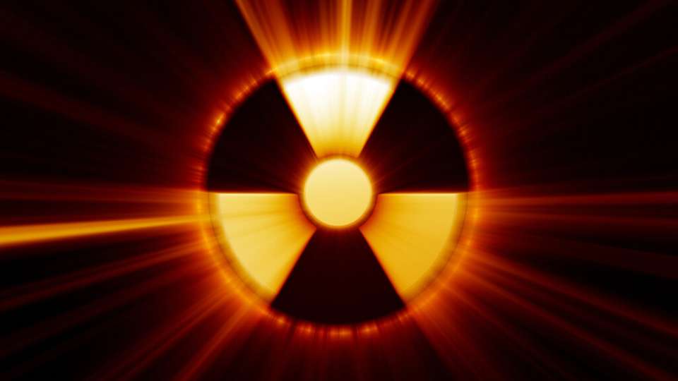 Im Auftrag des Bundesamtes für die Sicherheit der nuklearen Entsorgung (BASE) hat das Forschungsteam aus dem Öko-Institut und der TU Clausthal die Bedingungen für den Einsatz von KI  bei der Endlagersuche identifiziert. 