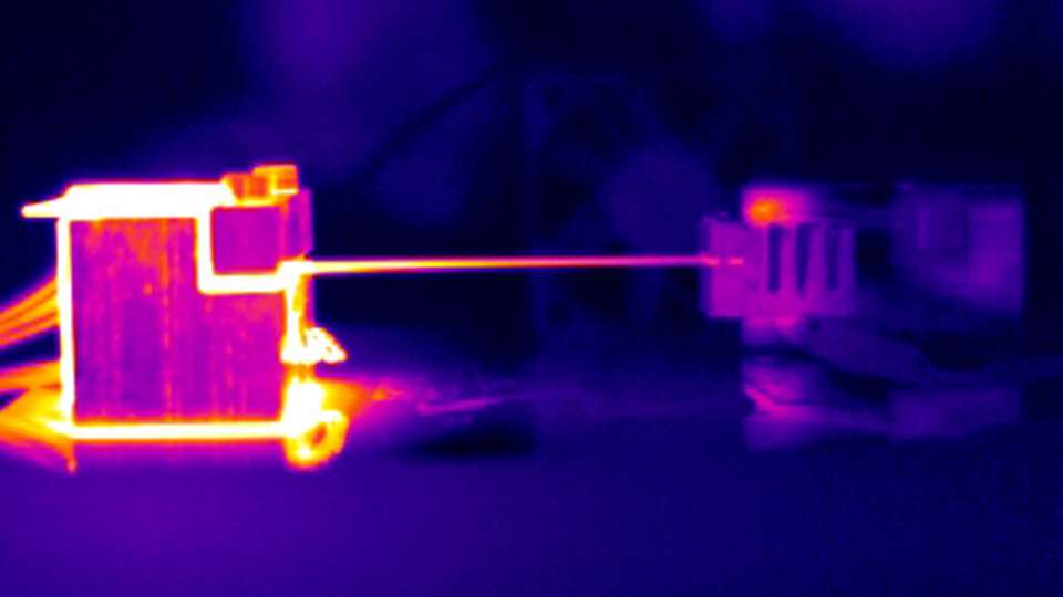 Wärmebild eines thermoelektrischen Generators in Aktion