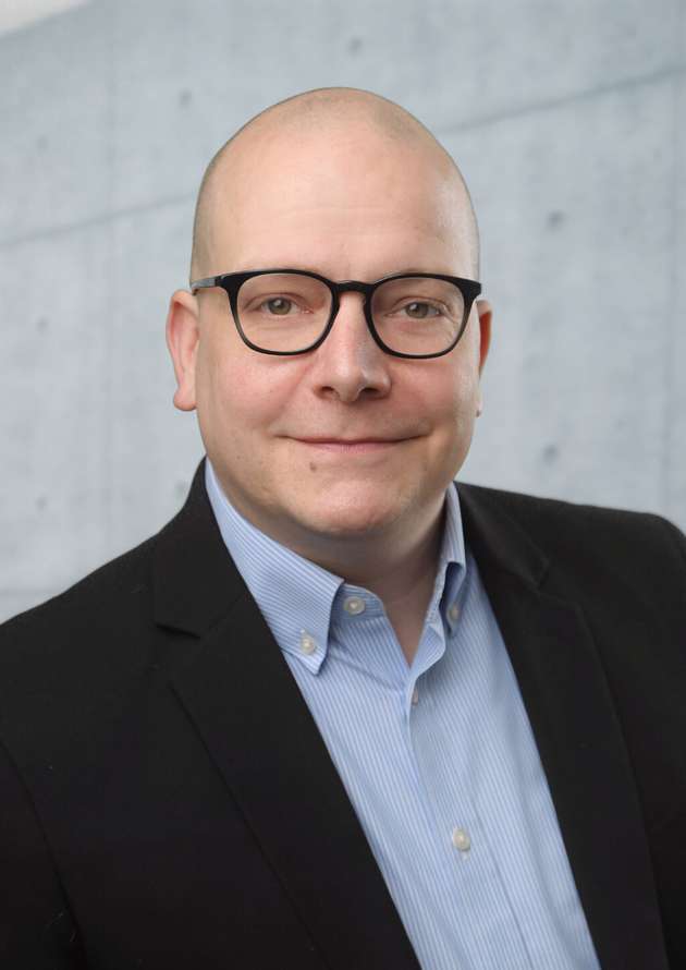 Christof Franzke, Senior Technical Consultant Key Accounts bei Copa-Data: Copa-Data gehört zu den Vorreitern in der Entwicklung zukunftsweisender Lösungen in der modularen Produktion. Unternehmen profitieren von dem technischen Konzept des MTP überall dort, wo Flexibilität in der Produktion, kleinster Chargen, die Reduzierung von Engineering Aufwänden und die schnelle Anpassung von Prozessen, Anlagen und Maschinen wichtige Erfolgskriterien sind – für agiles Plug-and-Produce. Auf der Achema präsentieren wird zum Beispiel ein erfolgreiches MTP/POL-Projekt für die Laborautomation des Technologiekonzerns Merck, bei dem Laboraufbauten vollständig modular und digitalisiert umgesetzt werden. Für die gesamte Prozessindustrie mit ihren hohen Qualitätsanforderungen bietet der Einsatz von MTP großen Mehrwert.