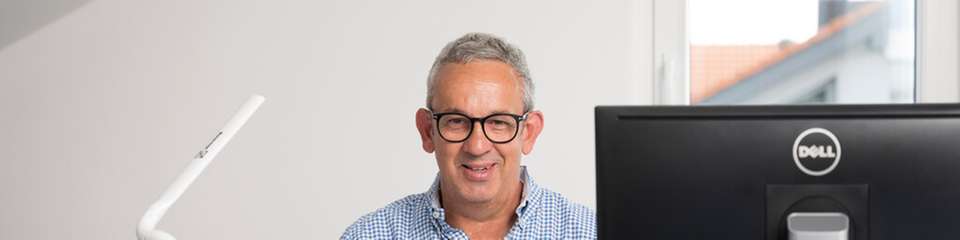 „Mehr Leistung auf weniger Raum – Wärmeleitmaterialien müssen heute Höchstwerte liefern!“, so Wolfgang Reitberger-Kunze, Geschäftsführer bei ICT Suedwerk.