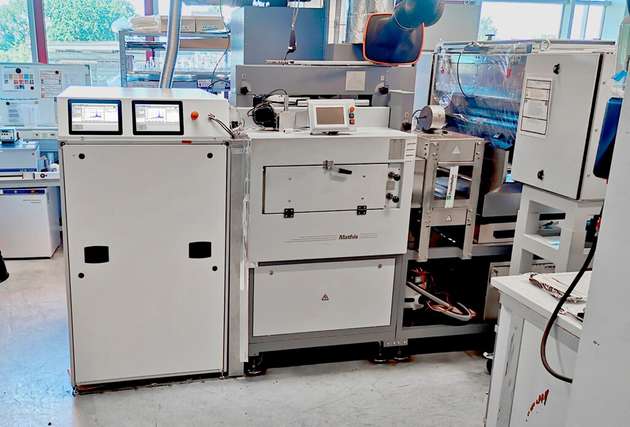 Das Messsystem wurde am Fraunhofer ISIT in die Laboranlage einer Elektrodenfertigung integriert und getestet.