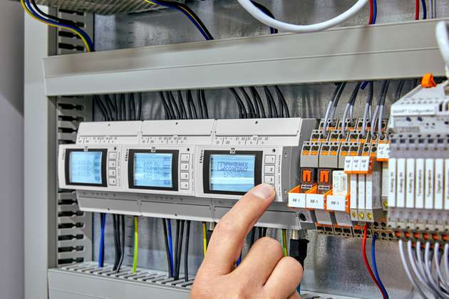 Die Energiemessgeräte der Produktfamilie Empro EEM von Phoenix Contact werden durch die Smart Production Library einfach integriert und die gemessenen Energie- und Leistungsdaten lassen sich zentral in der Cloud speichern.