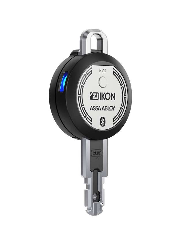Der „Connect“ ist innerhalb des neuen eCLIQ Schlüsselkonzepts der einzige Bluetooth-fähige Schlüssel.