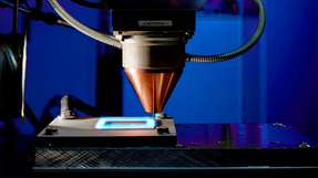 Das neue Verfahren COLLAR Hybrid Additive Manufacturing setzt auf eine Kombination von Lichtbogen- und Laserauftrag.