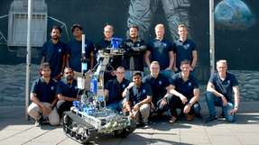Mit ihrem Mars-Rover ARES treten das FRoST-Team der Frankfurt UAS und Studenten der indischen Partnerhochschule Rajagiri School of Engineering & Technology bei der European Rover Challenge in Polen an.
